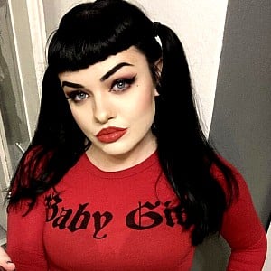 CurvyGothGF