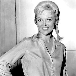 Cynthia Lynn