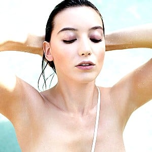 Daisy Lowe