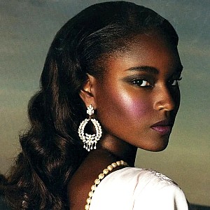 Damaris Lewis