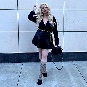 Dani The Aquarius Moon