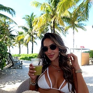 Daniela Garcia (Track)