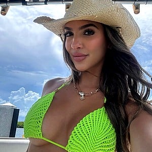 Daniela Garcia (Track)