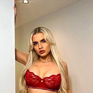 Daniella Hemsley