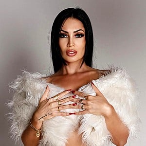 Daniella Mv