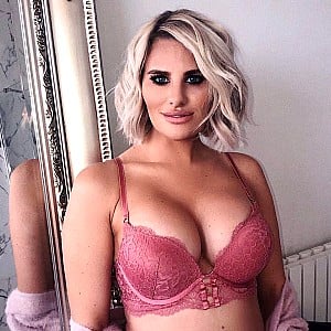 Danielle Armstrong