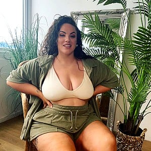 Danielle Lucy
