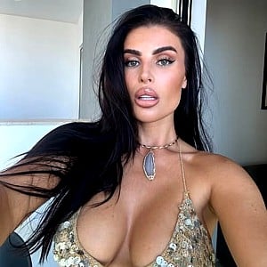 Danielle Martin (Model)