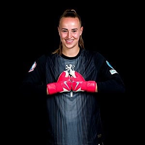 Daphne Van Domselaar
