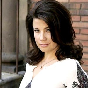 Daphne Zuniga