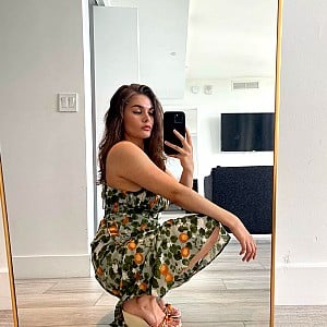 Dasha Bond