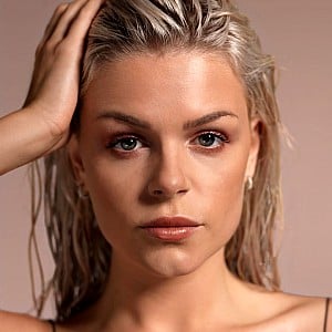 Davina Michelle