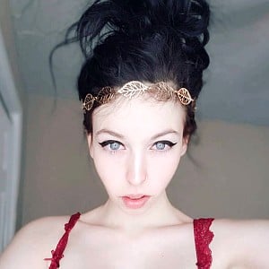 Dawn Willow