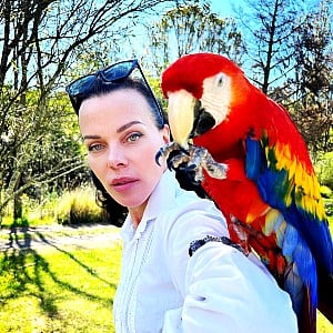 Debi Mazar