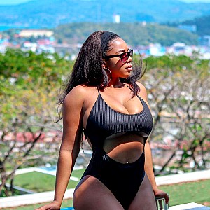 Dee Shanell