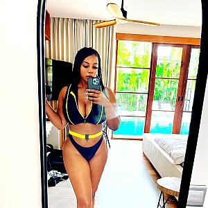 Dee Shanell