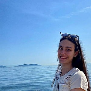 Defne Basyolcu