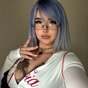 Delanie Strongwaifu