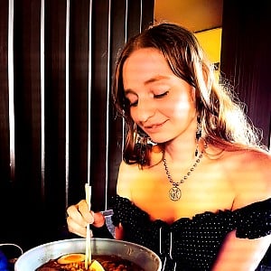 Delilah Cass (Camgirl)