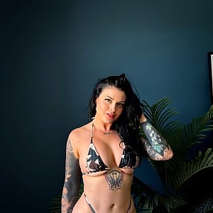 Demi Novak