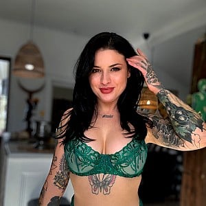 Demi Novak