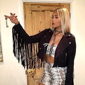 Demi Sims
