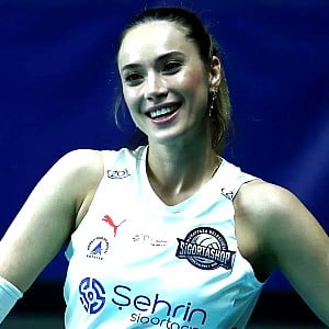 Derya Cayirgan