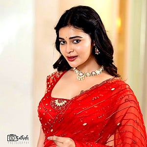 Dharsha Gupta