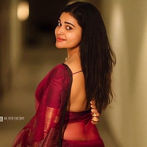 Dharsha Gupta