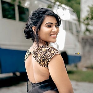 Dhivya Dhuraisamy