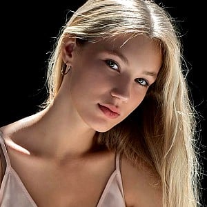 Diana Leone