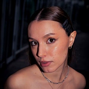 Diiya (singer)