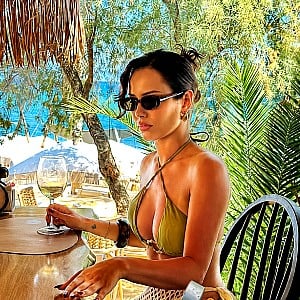 Dilay Akbalik