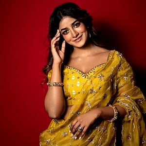 Dimple Hayathi