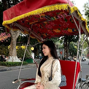 Dinh Thu Huong