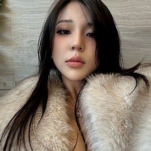 Dinh Thu Huong