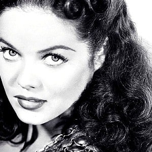 Dona Drake