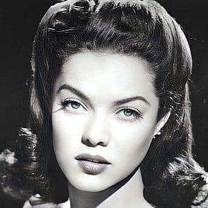 Dona Drake