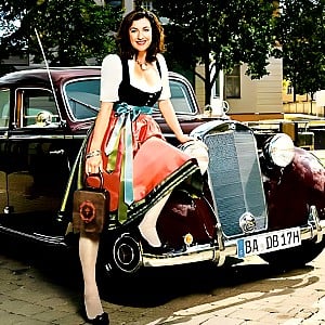 Dorothee Bar