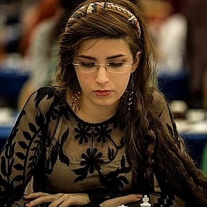 Dorsa Derakhshani