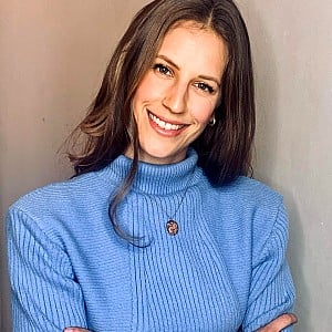 Dr. Anne Latz