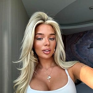 Elaine Victoria