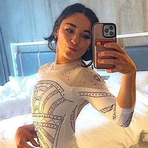 Elena Arenas