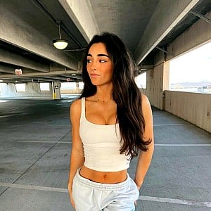 Elena Arenas