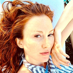 Elena Romanova (singer)