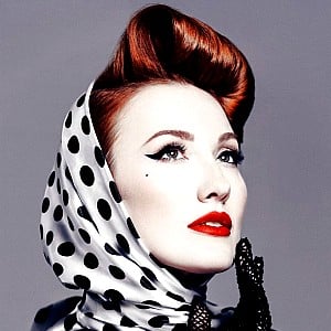 Elena Romanova (singer)
