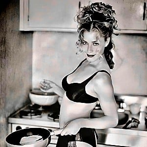 Elisabeth Shue