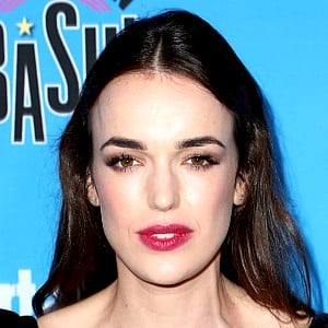 Elizabeth Henstridge