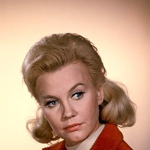 Elizabeth MacRae
