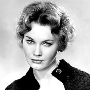 Elizabeth MacRae
